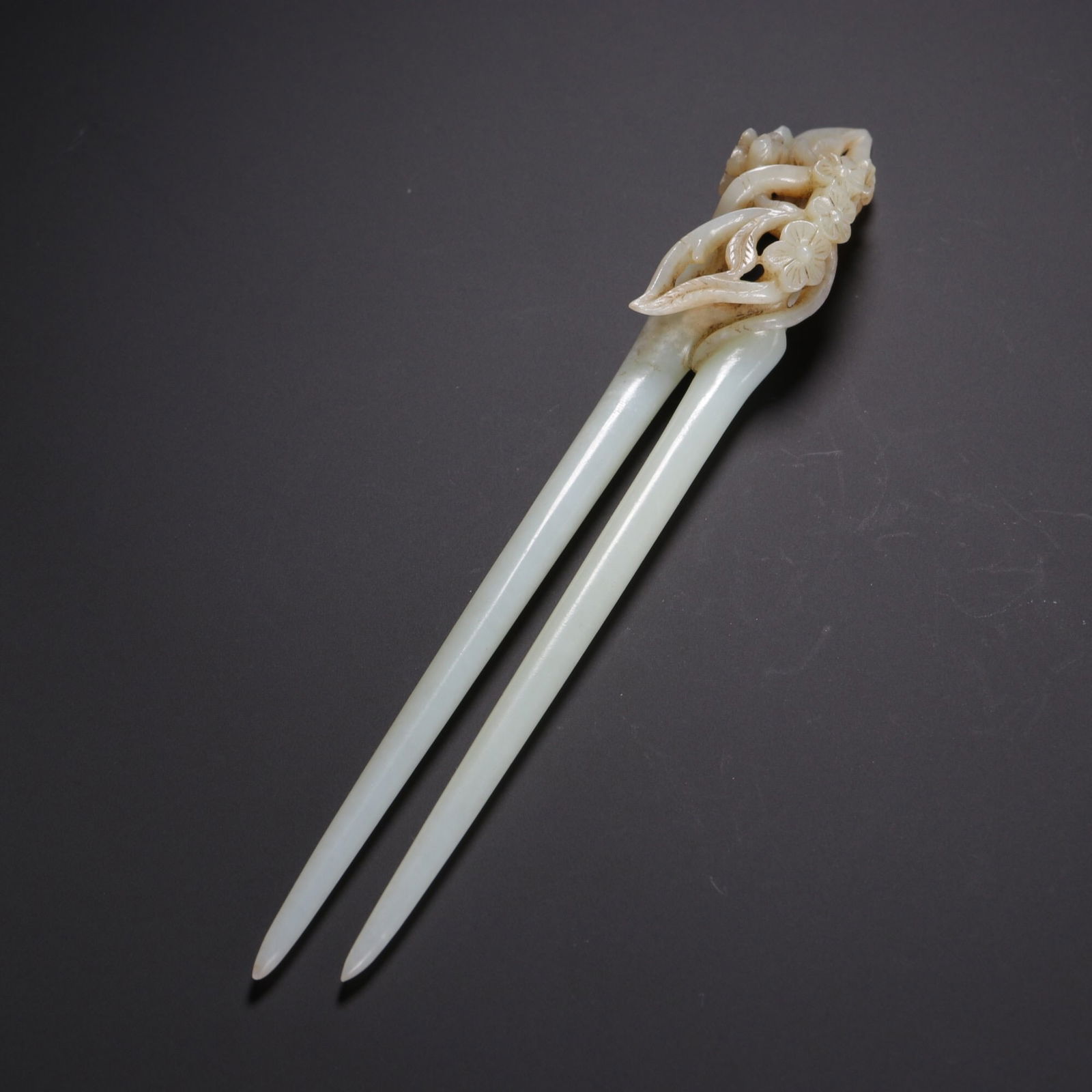 Ming Dynasty Hetian Jade Hairpin: 17.2*2.3/44.5g