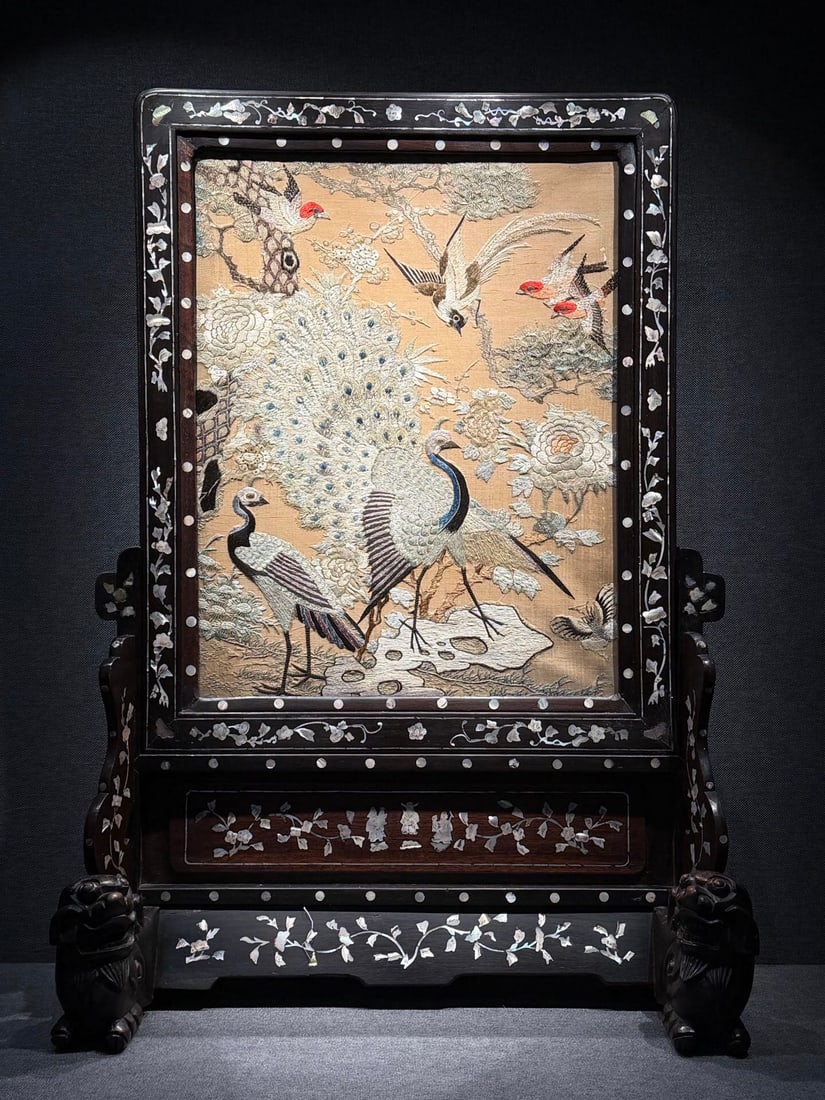 Qing Dynasty Cantonese Embroidery Screen (1 of 1)