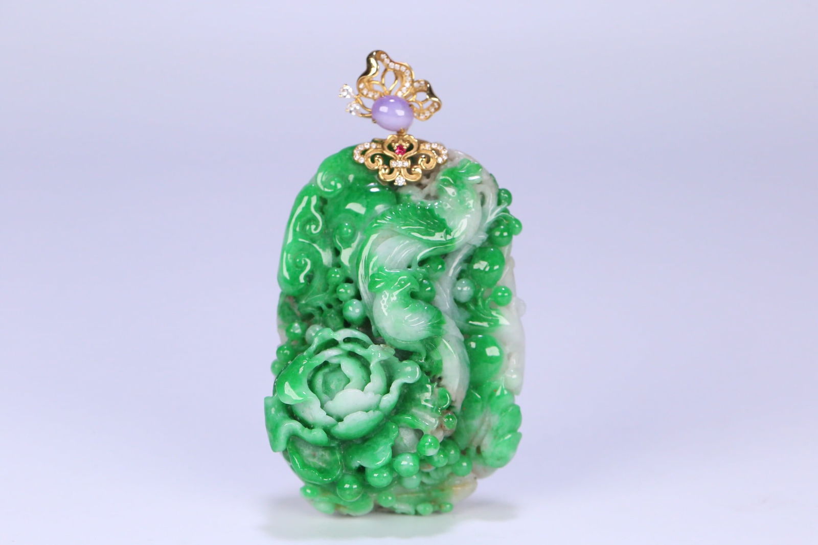 Jade Pendant Wrapped in 18k Gold: 6.5*4.3*2.3/85g