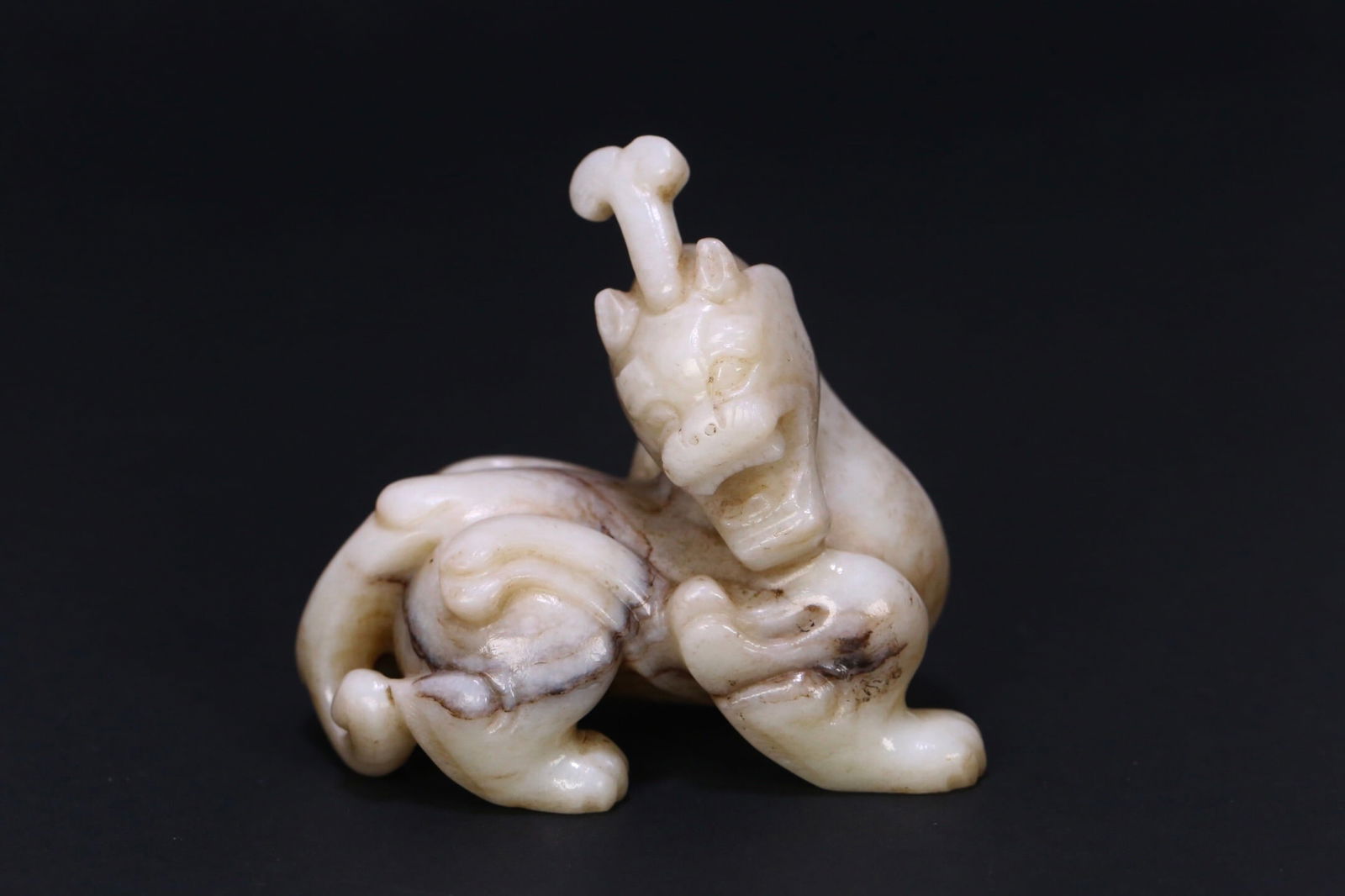 Jade Ornament: 5.9*6.7*4/123.9g