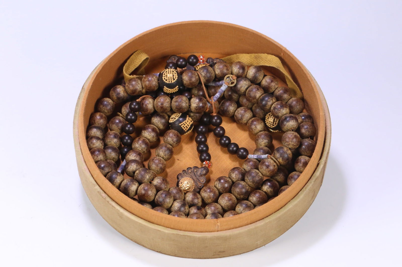 Qing Dynasty Agarwood Court Beads: 1.5/220g
