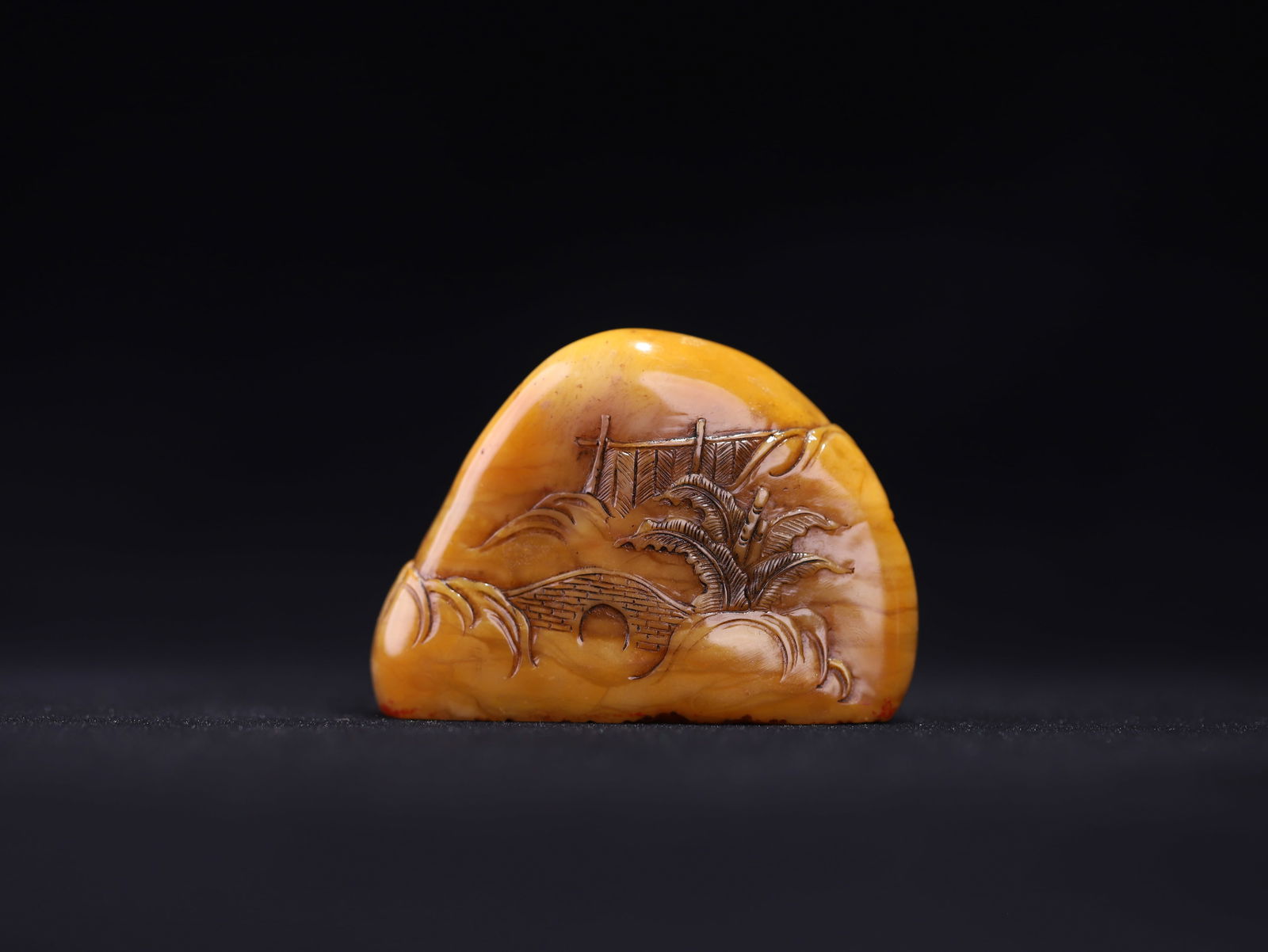 Mu Shi Brand Tianhuang Stone Seal: 5*6.9*2.5/118g