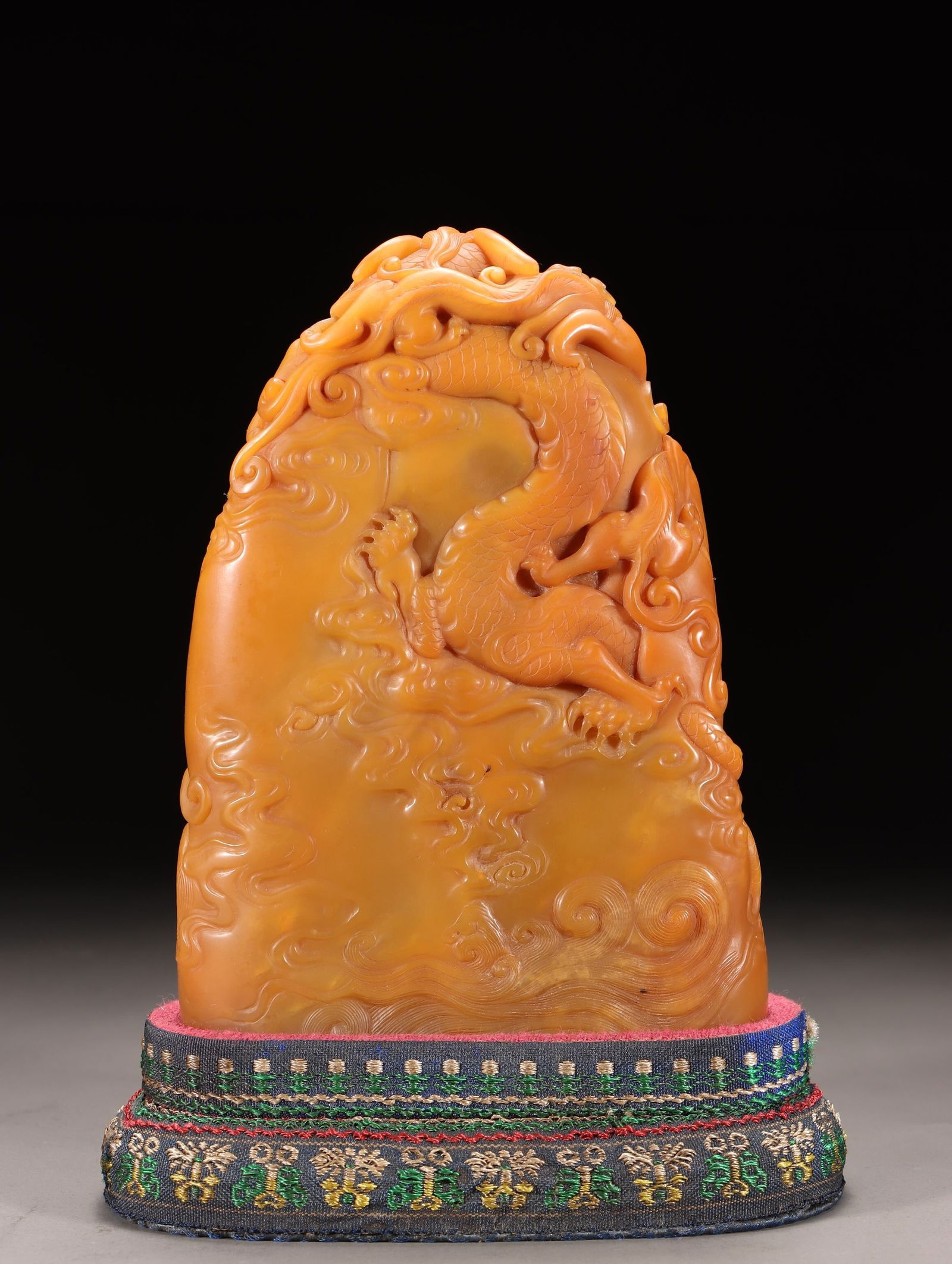 Fuchang-marked Tianhuang stone seal ornament (1 of 3)