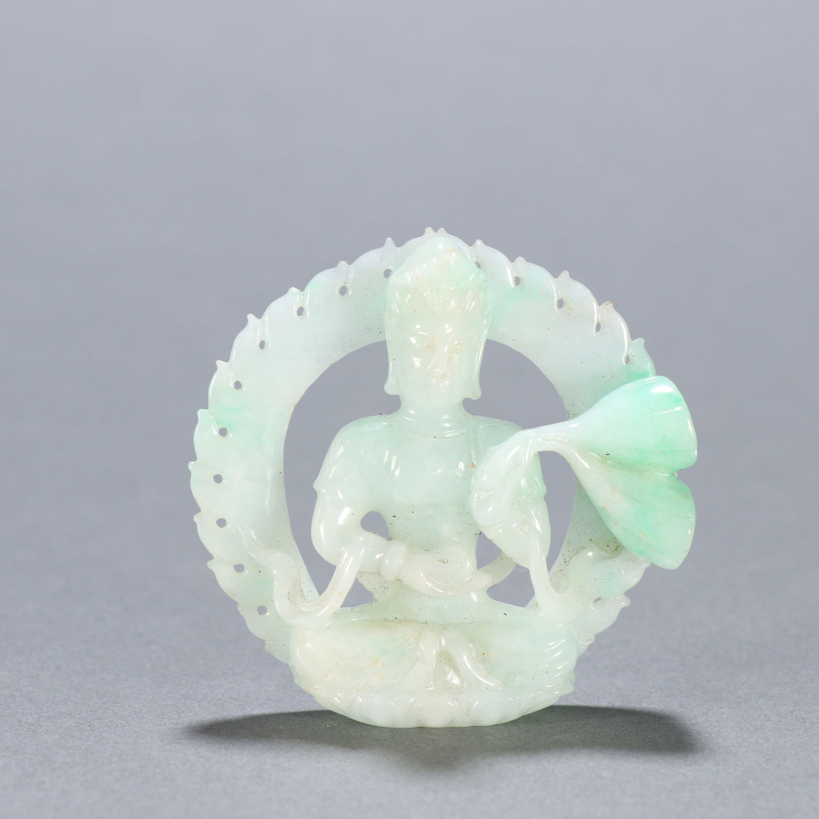 Qing Dynasty jade pendant (1 of 2)