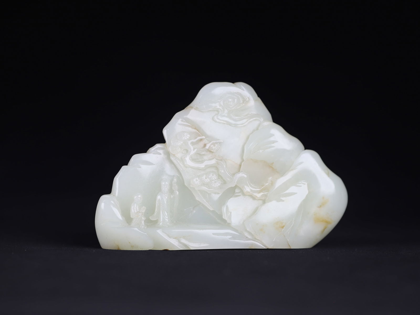 Qing dynasty Hetian jade mountain-shaped ornament: 10*15.5*4.1/523.7g