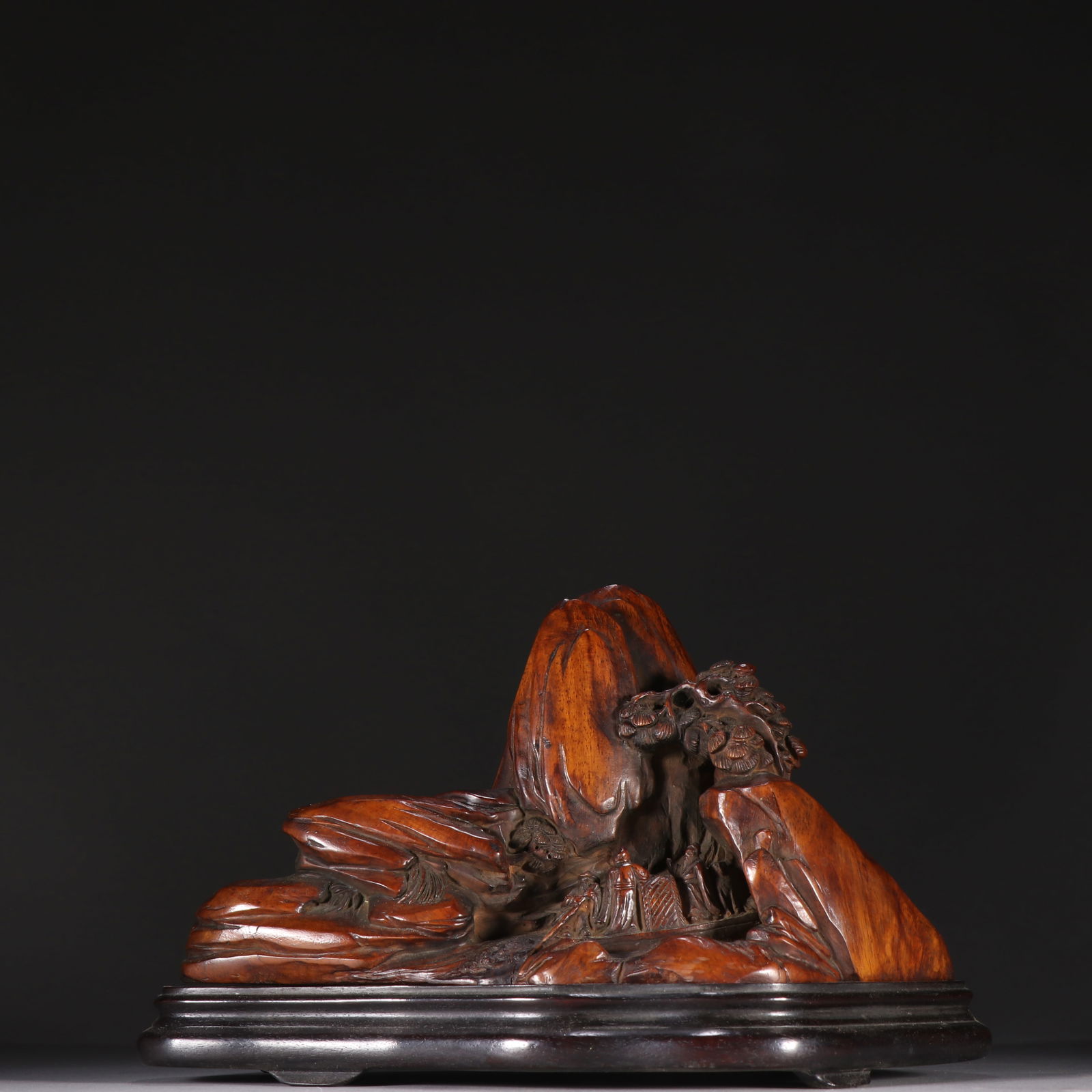 Boxwood Mountain Ornament: 14*22.6/705.9g