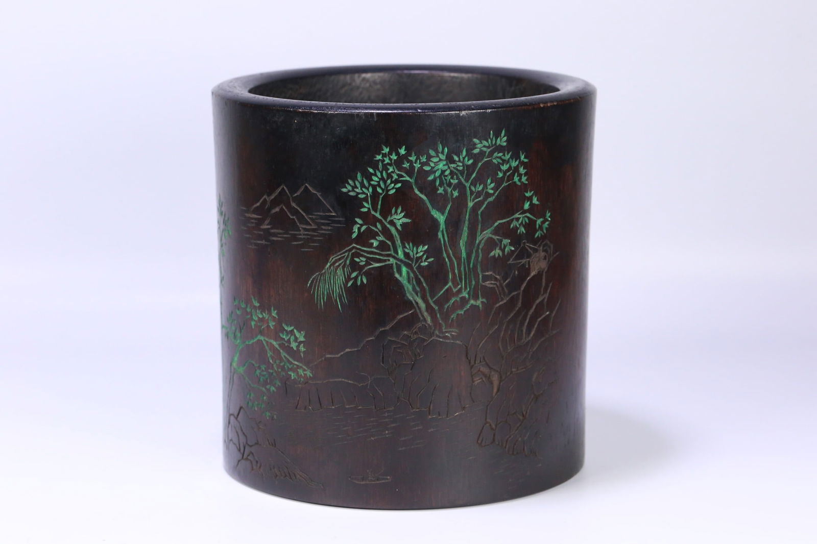 Agarwood brush holder with Guangxu 19th year mark: 18.5*18.2/643g