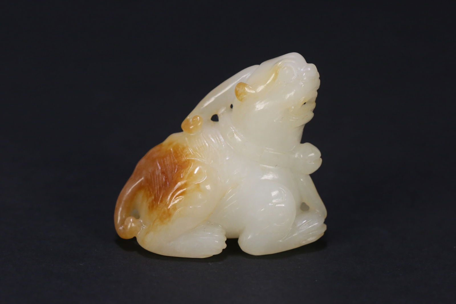 Hetian jade carving (1 of 2)