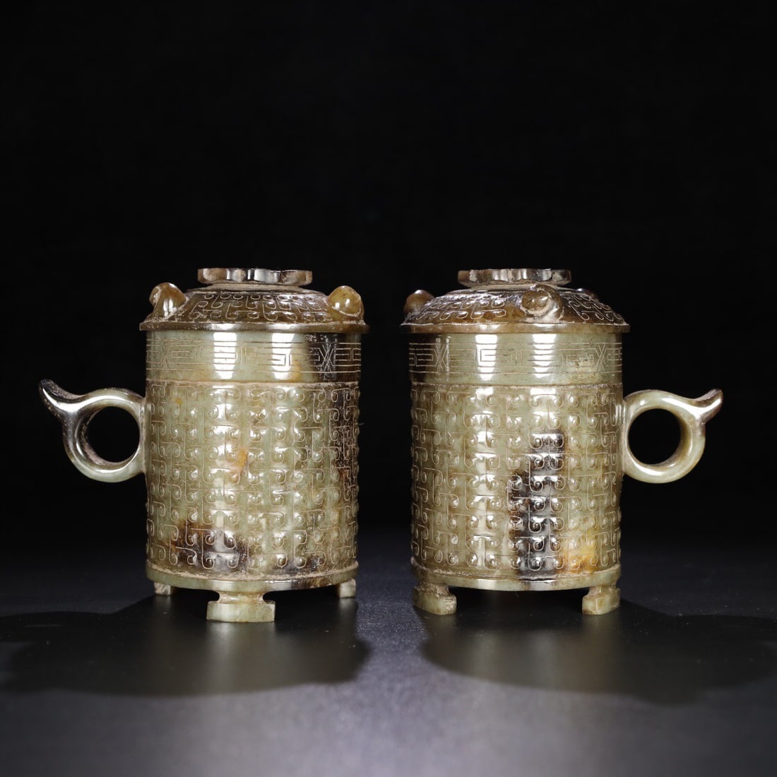 Hetian jade cup: 10.8*11.2*7.5/738g