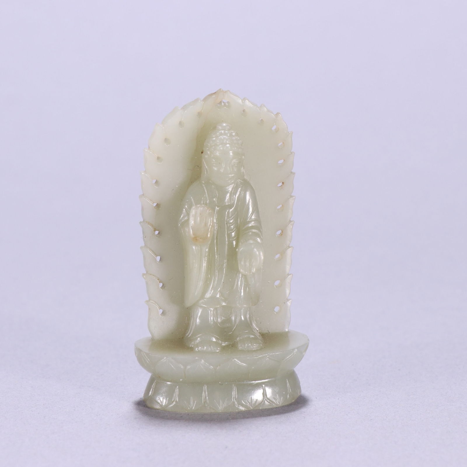 Qing Dynasty Hetian Jade Buddha Statue: 6.3*3.5/42.8g