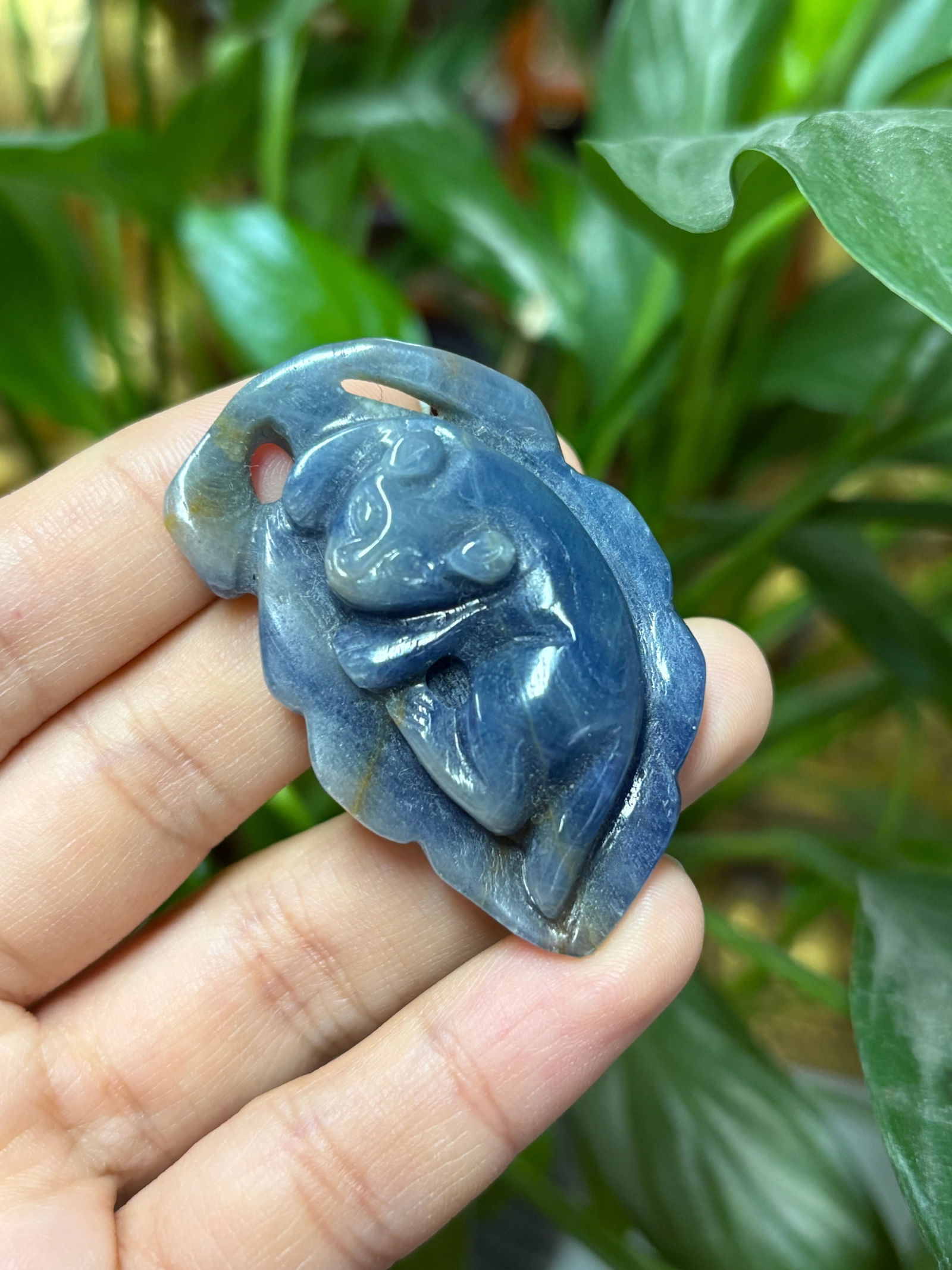 Qing Dynasty Sapphire Pendant: 4.9*3.1*1.5/30.7g