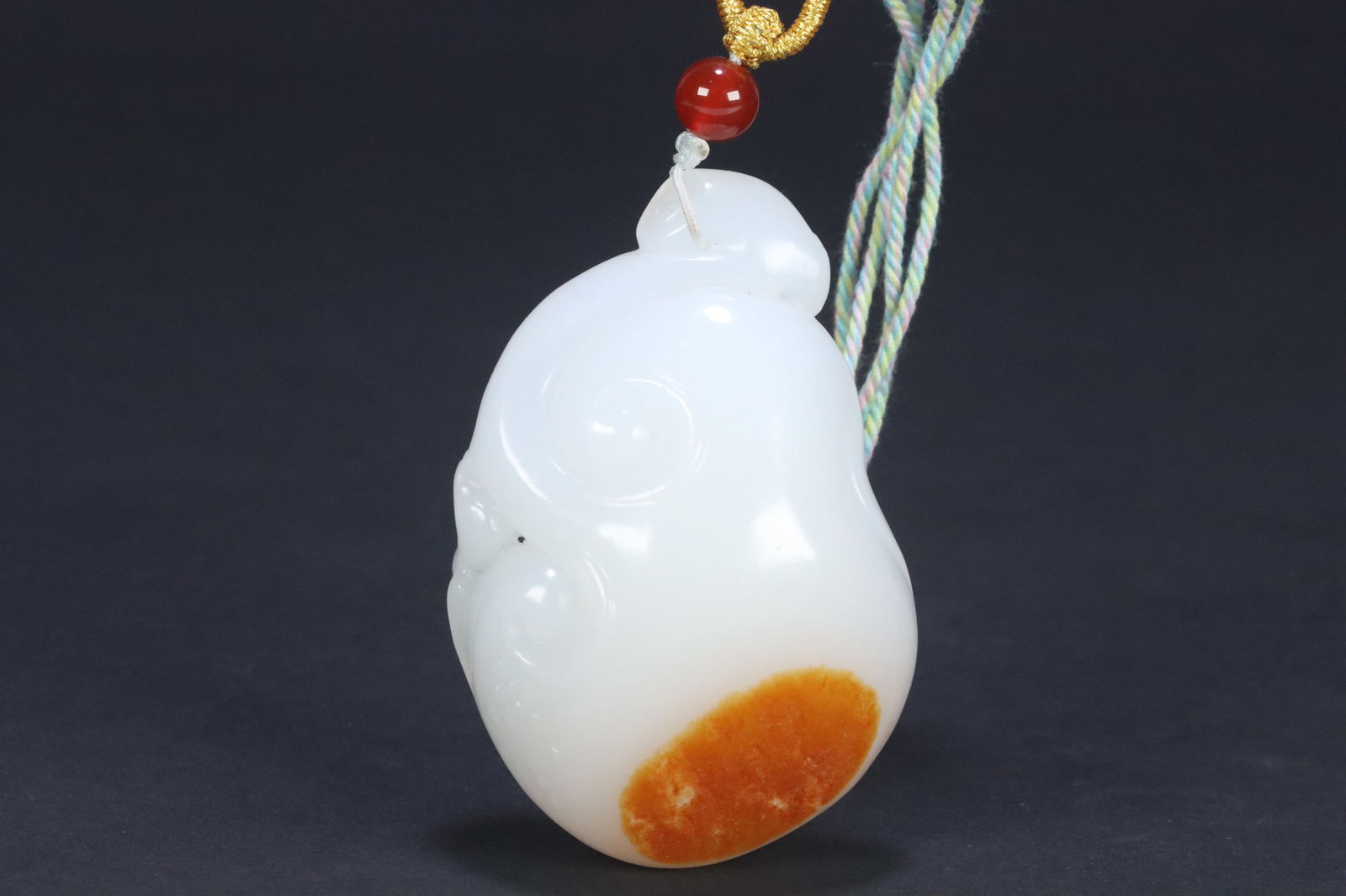 Hetian Jade Pebble Handheld Piece: 6.7*4.5*2.2/87.8g