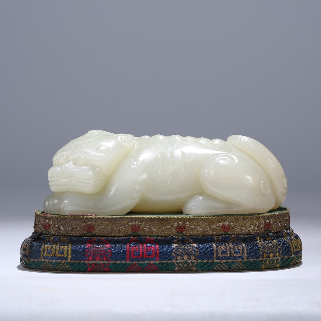 Hetian Jade Ornament (1 of 1)