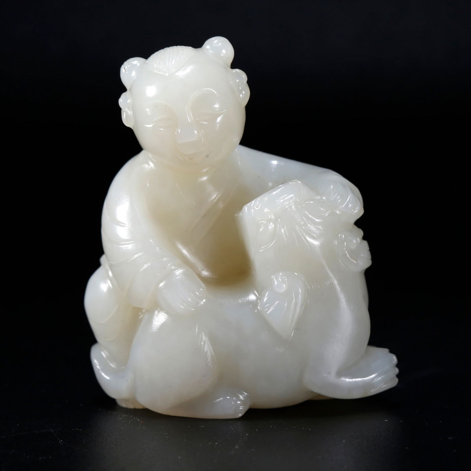 Hetian Jade Ornament: 5*6.5/122g