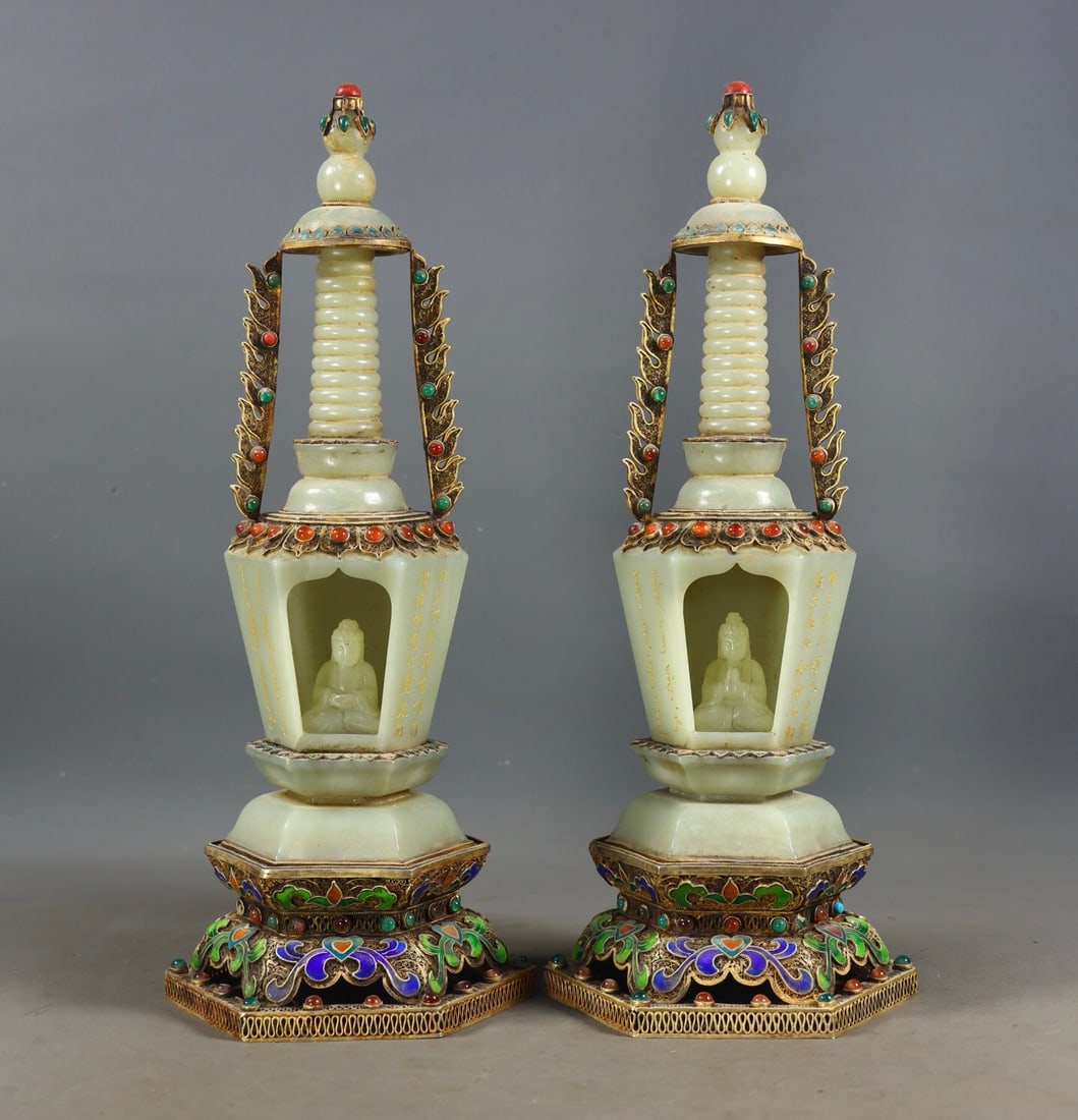 A pair of pure silver gilt-inlaid Hetian jade pagodas: 29.5*12/1373g