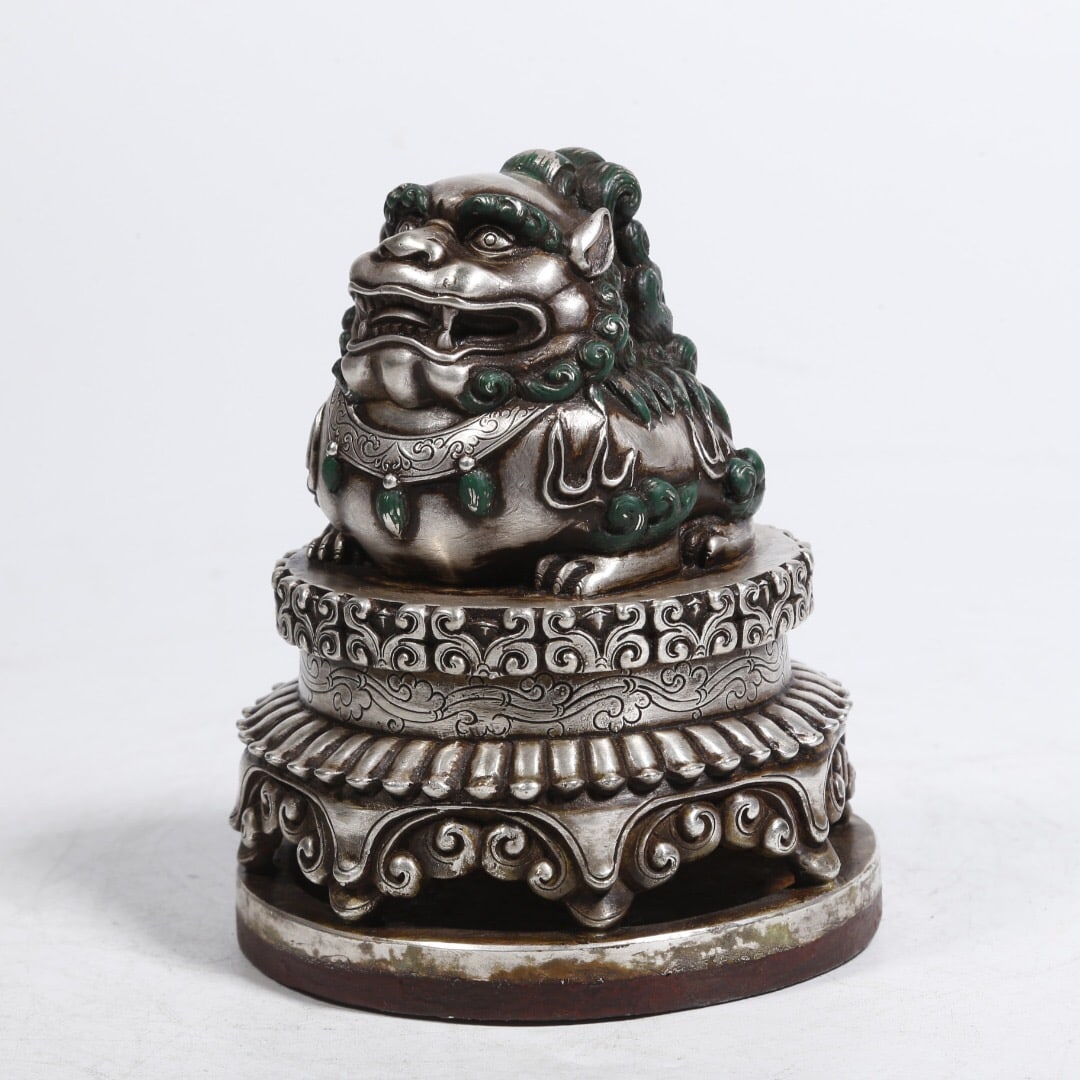 Silver seal (1 of 3)