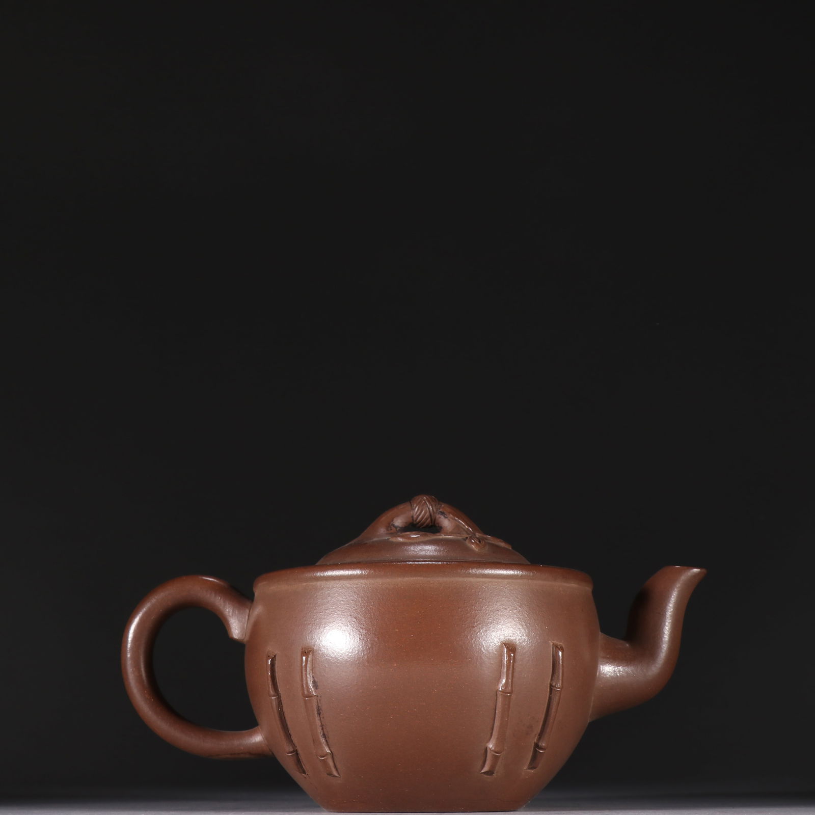 Wu Yungen mark Purple Clay Teapot (1 of 5)