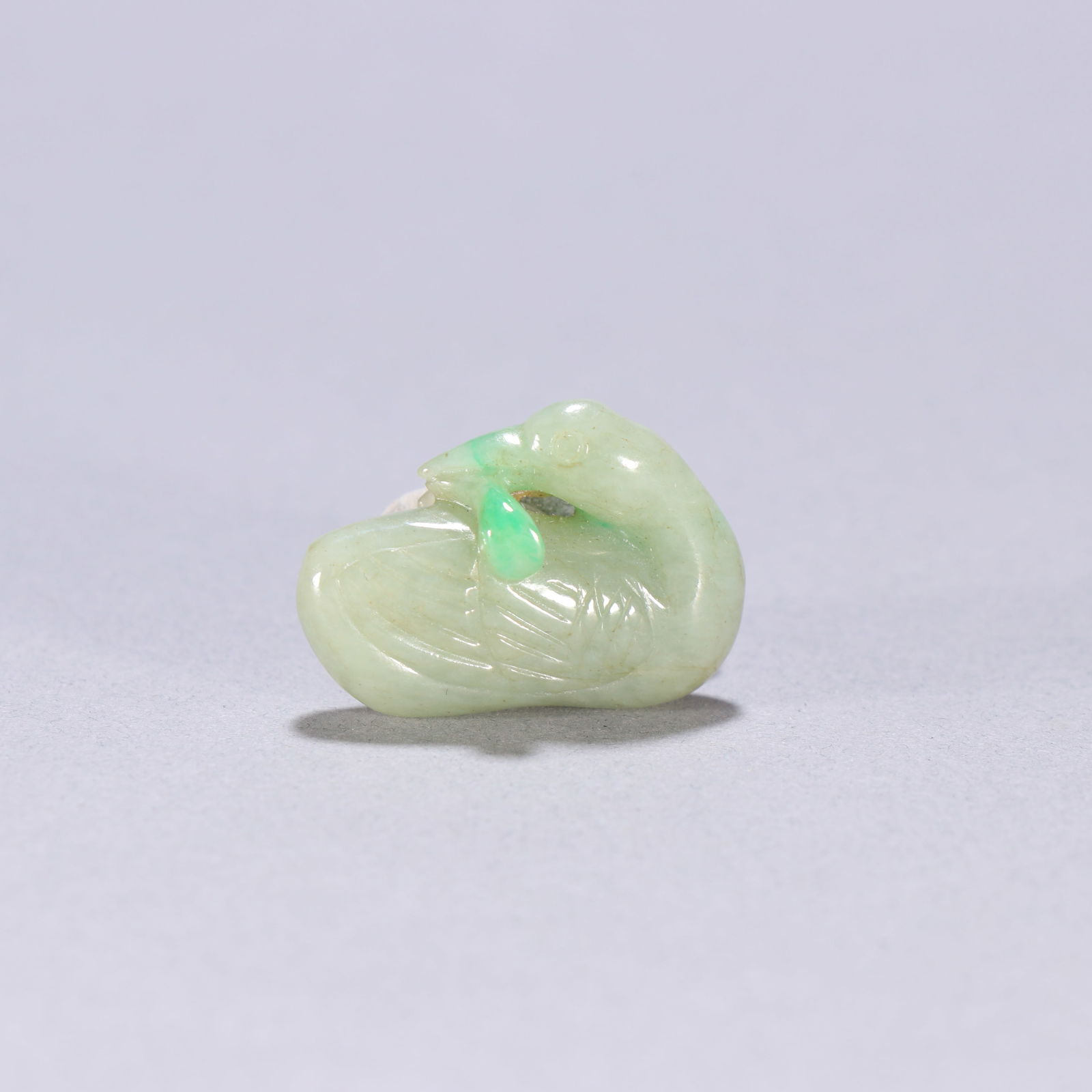 Qing Dynasty jadeite pendant (1 of 2)