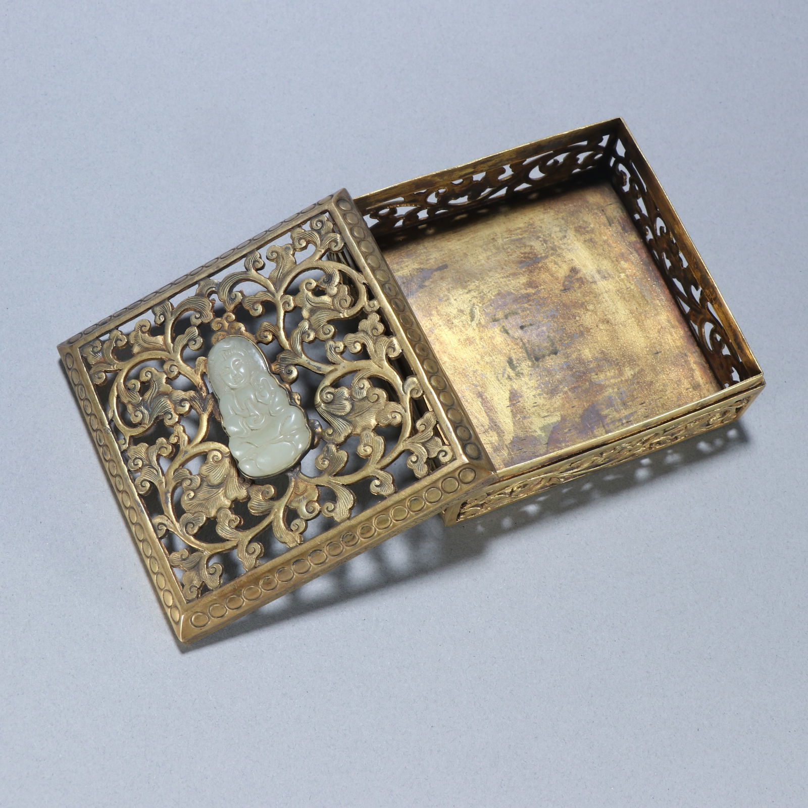 Qing Dynasty Silver Gilt Inlaid Hetian Jade Covered Box (1 of 3)