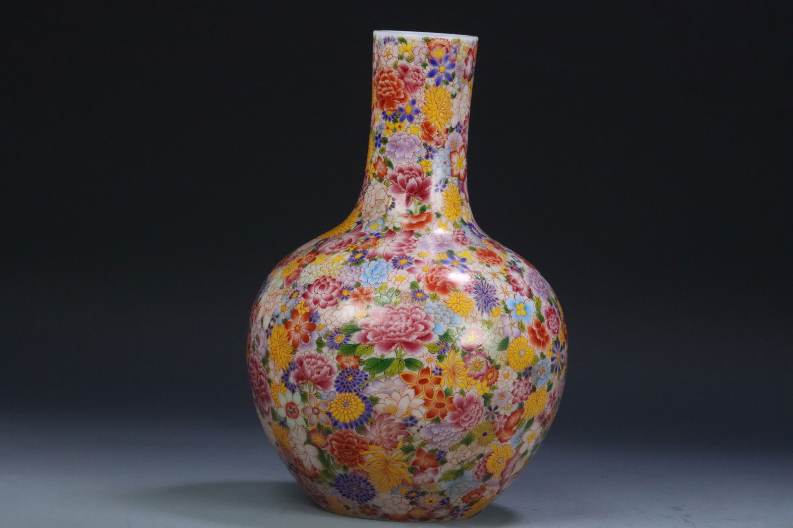 Qianlong Mark Glass Celestial Globe Vase (1 of 3)
