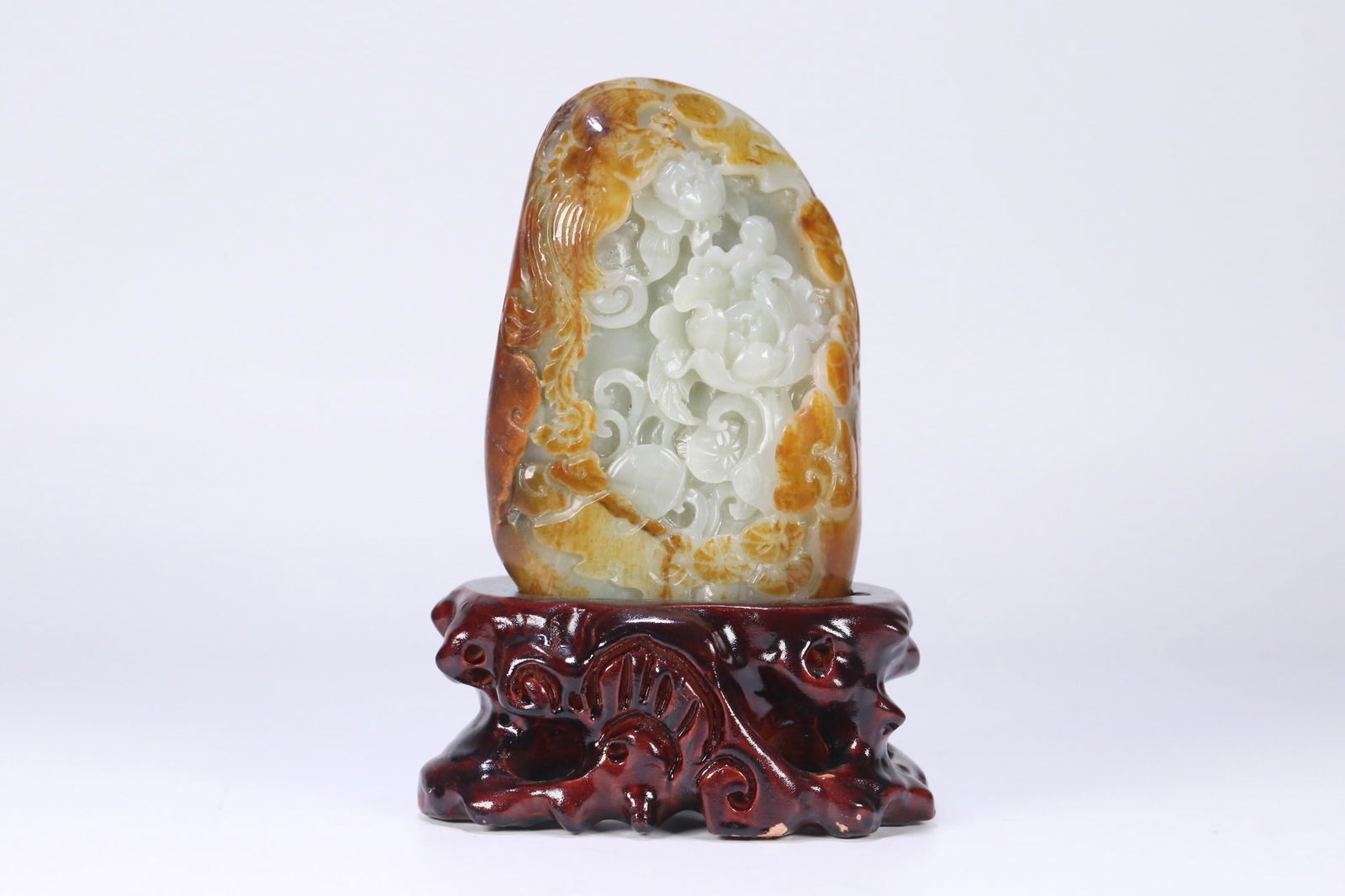 Hetian jade pebble ornament: 15.6*10*4.9/1264g