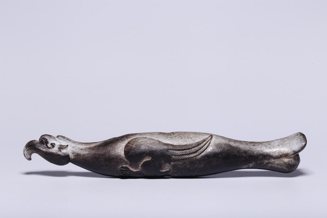 Jade pendants from before the Ming Dynasty: 15.2*2.5*2.7/115g