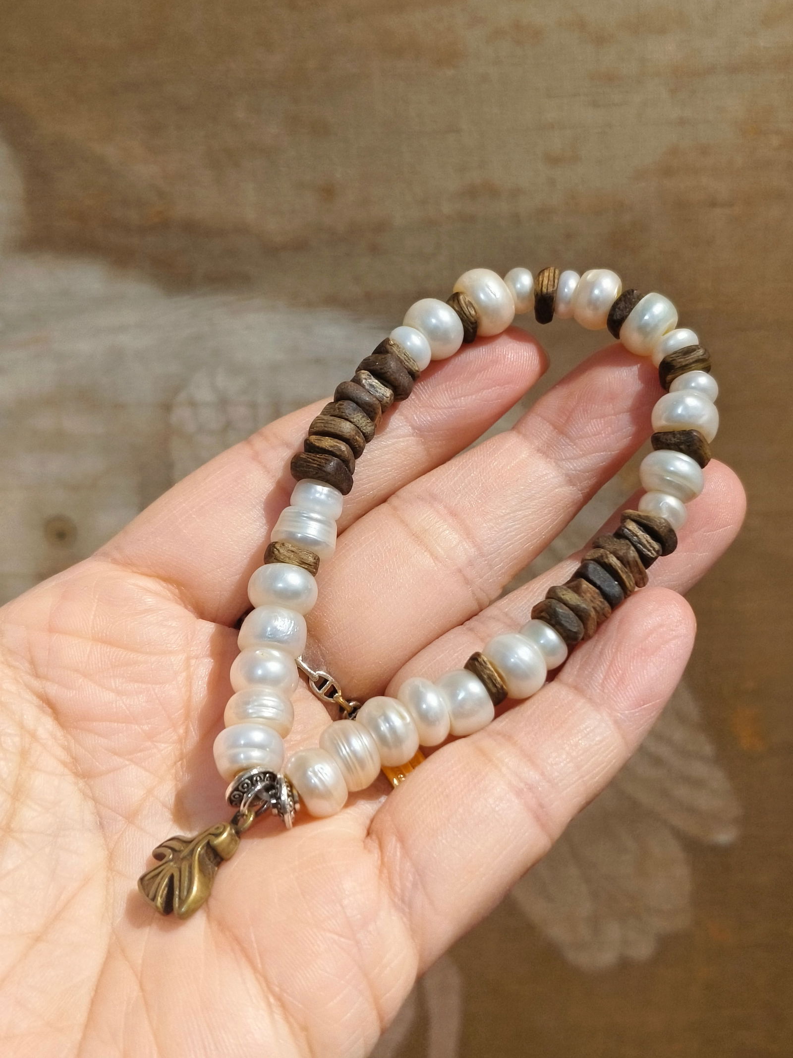 Tibetan pearl and agarwood bracelet (1 of 1)
