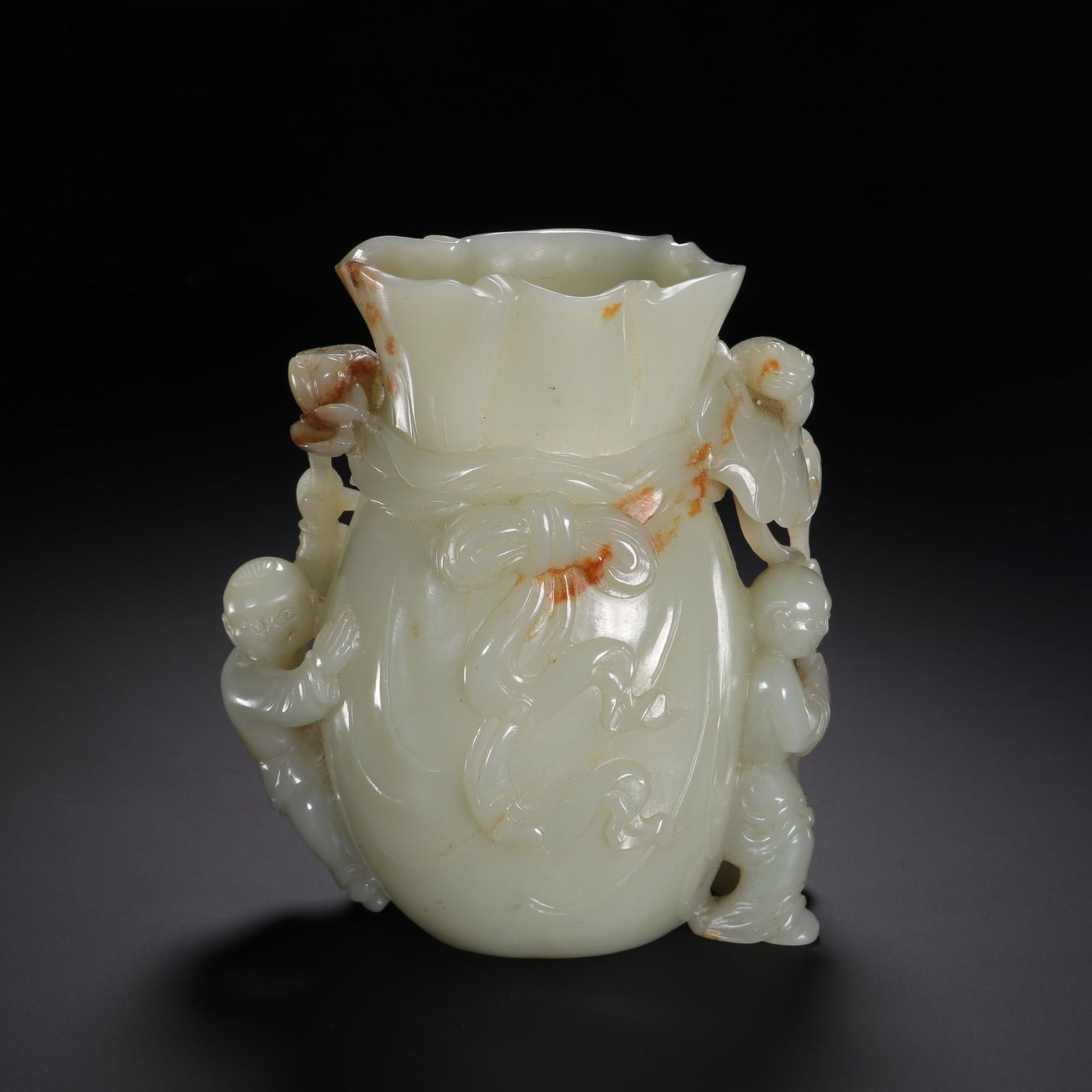 Qing Dynasty Hetian Jade Vase (1 of 4)