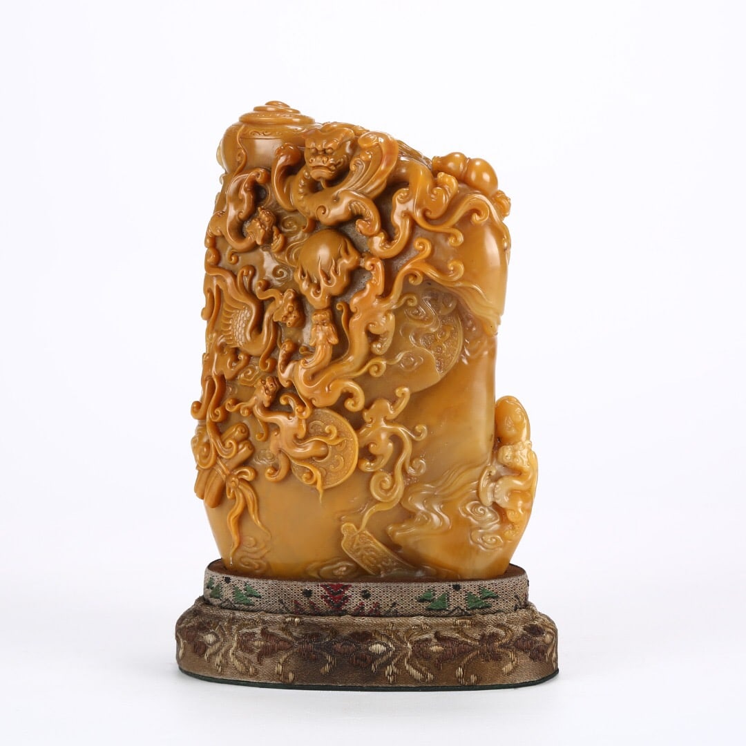 A Tianhuang stone seal ornament: 11*15/1795g