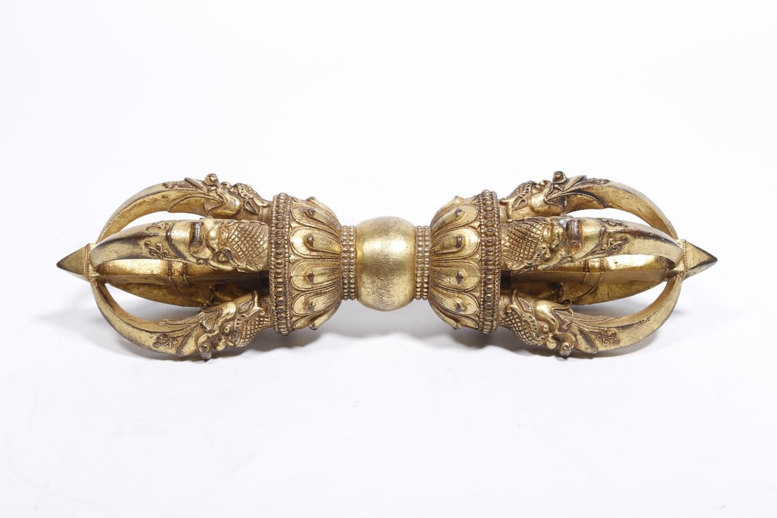 A gilt bronze vajra (1 of 1)