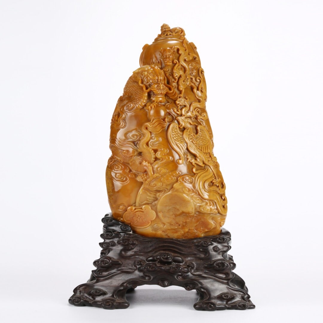 A Tianhuang stone seal ornament (1 of 5)