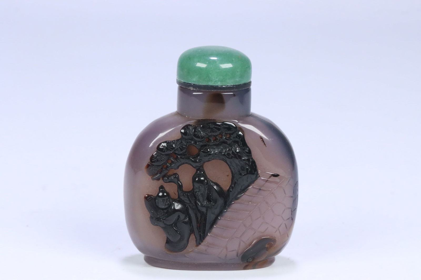 Qing Dynasty Agate Snuff Bottle (1 of 2)