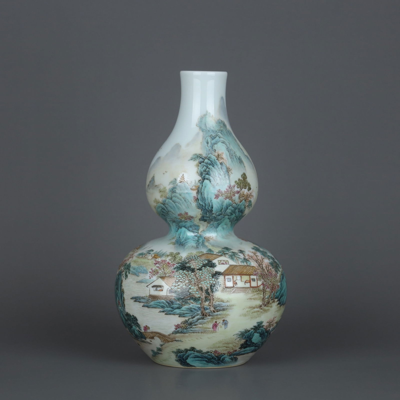 Yongzheng-era famille rose gourd vase: 19.6*11.6