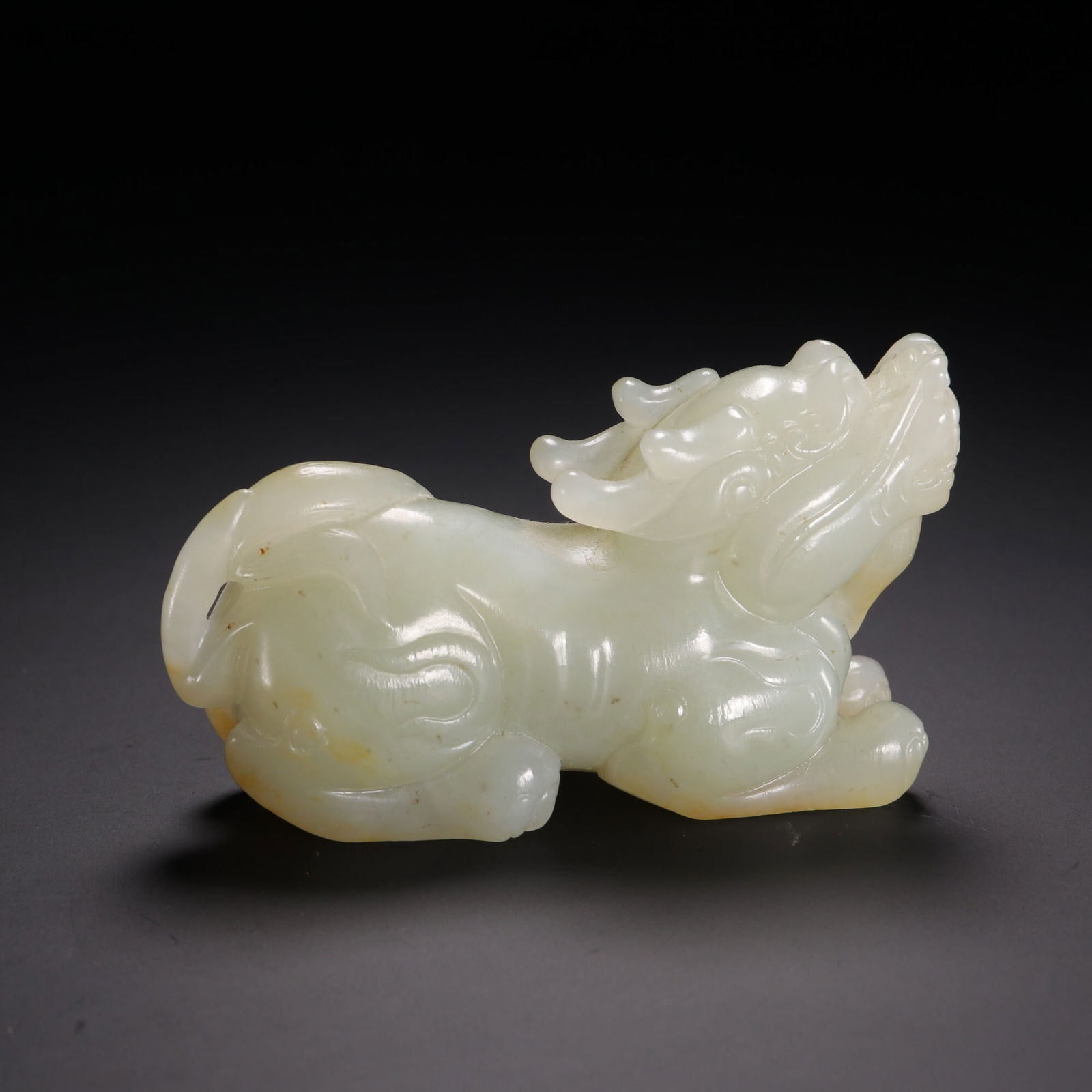 Qing Dynasty Hetian Jade Hand-held Piece (1 of 2)