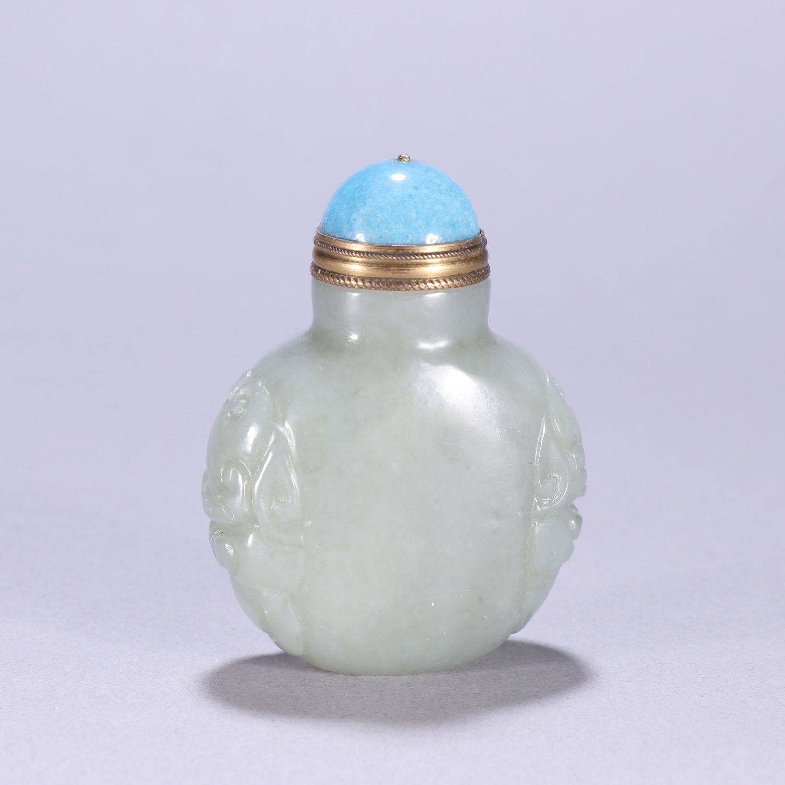 Hetian jade snuff bottle (1 of 2)