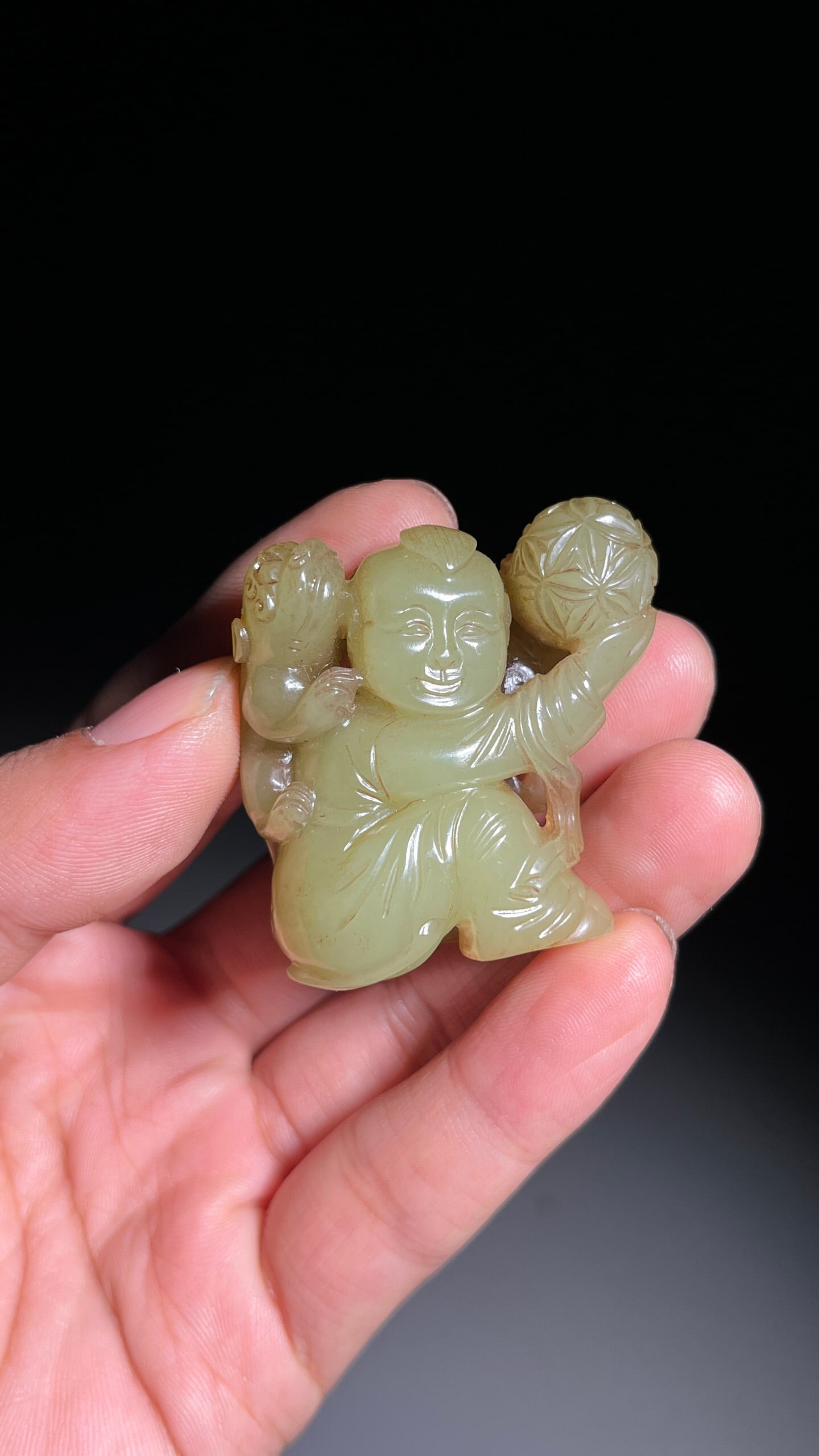 Hetian Yellow Jade Carving: 4*3.8*2.5/49g
