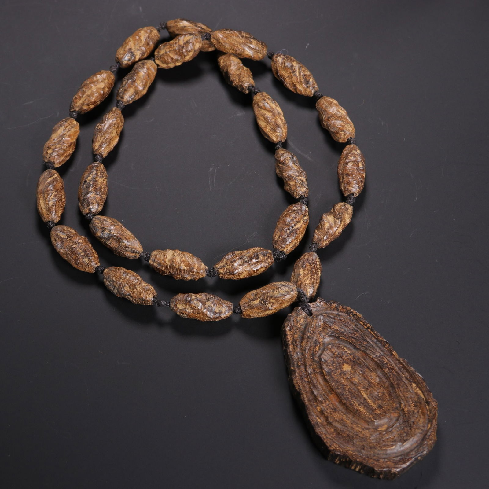 Agarwood shaped necklace (1 of 1)
