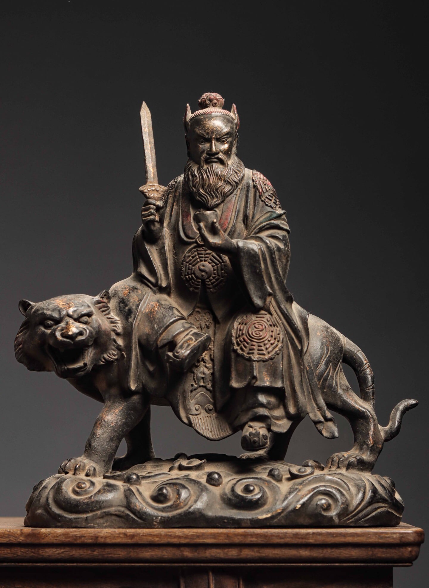 Bronze Statue: 29*34*19/8.4kg