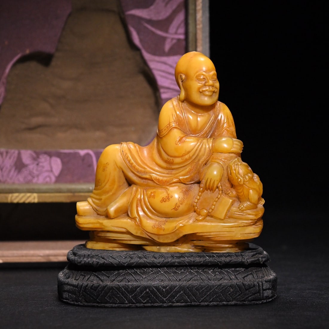 A Tianhuang stone ornament (1 of 1)