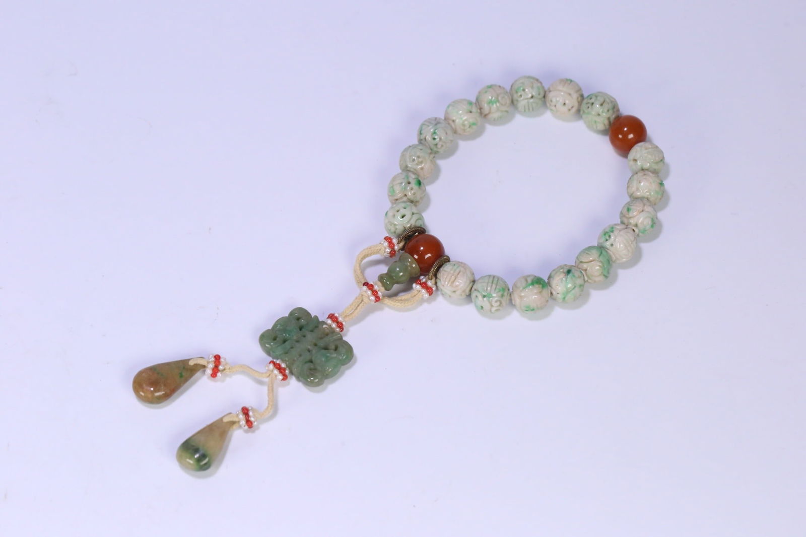 Qing Dynasty Jadeite Eighteen-Bead Handheld Piece (1 of 1)