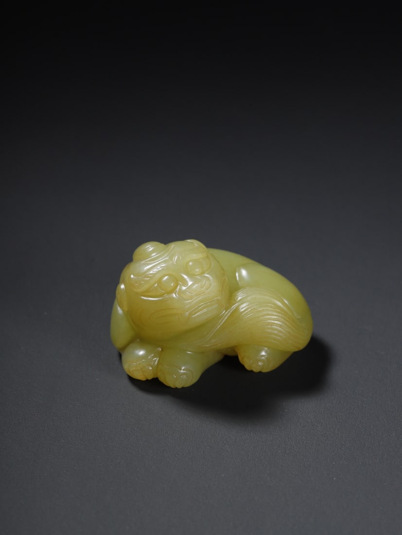 Hetian Yellow Jade Carving: 4.2*3*2.8/52g