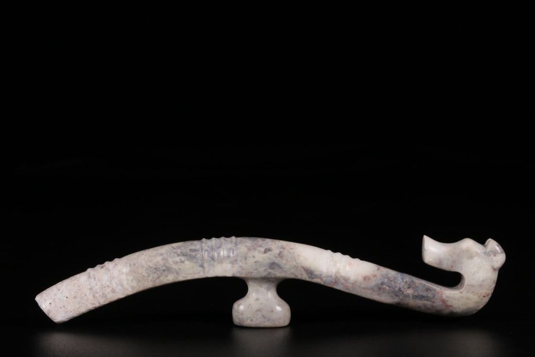 Jade hand-held piece: 13*1.1*2.4/41g