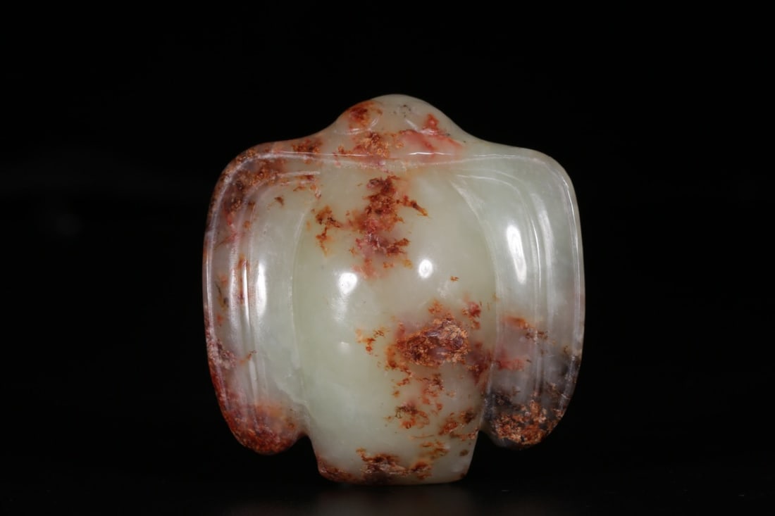 Hongshan Culture mark jade pendant: 5.1*5.2*2.3/70g