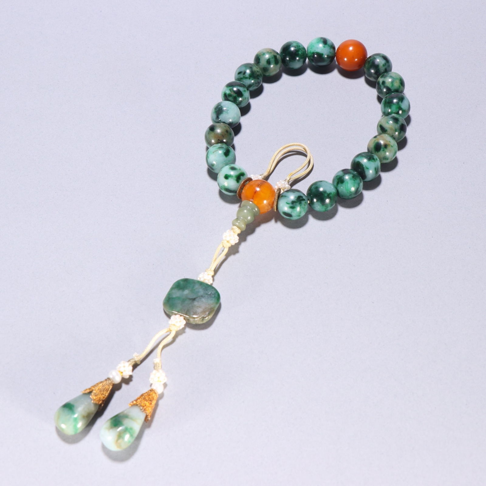 Qing Dynasty Jadeite Eighteen-Bead Handheld Piece: 1.4/111.3g