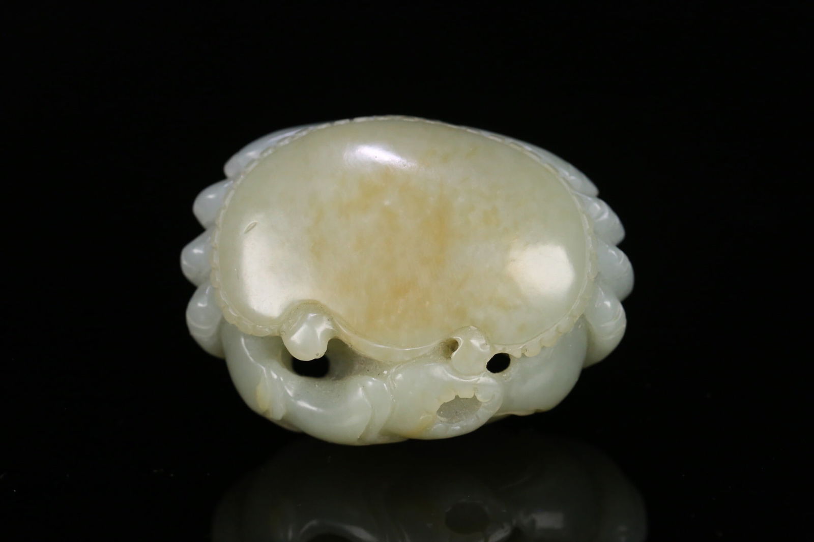 Hetian jade pebble ornament: 4.7*3.4*2.1/51.7g