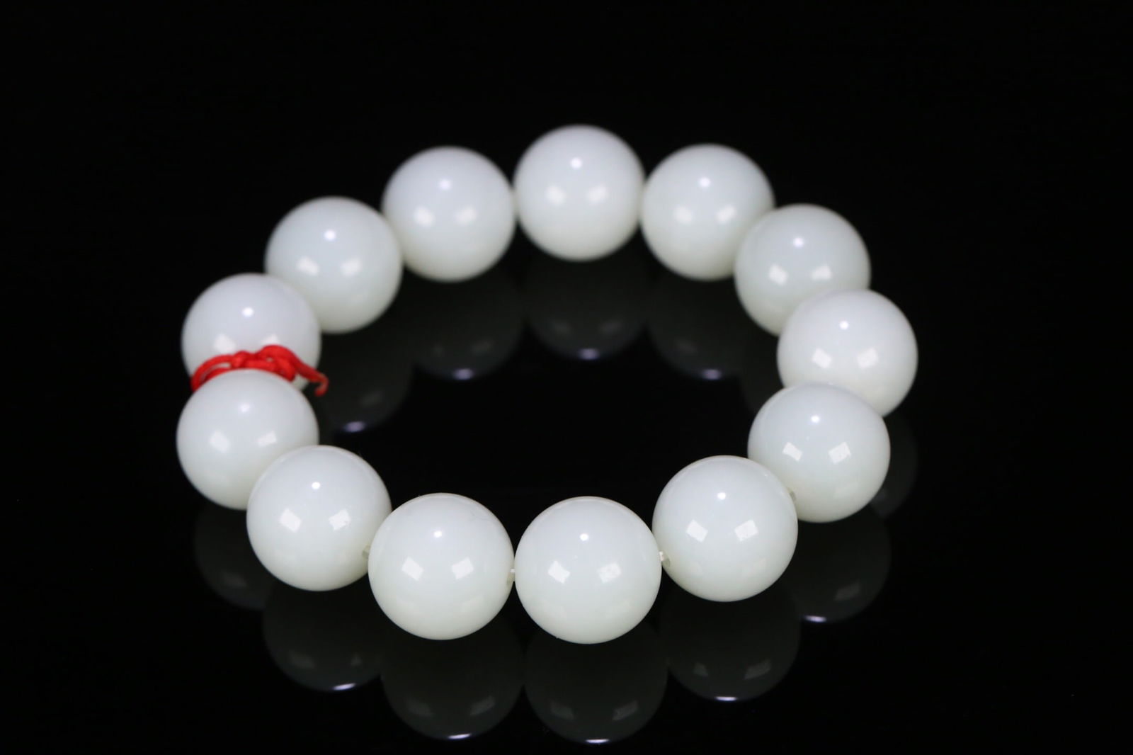 Hetian jade round bead bracelet (1 of 1)