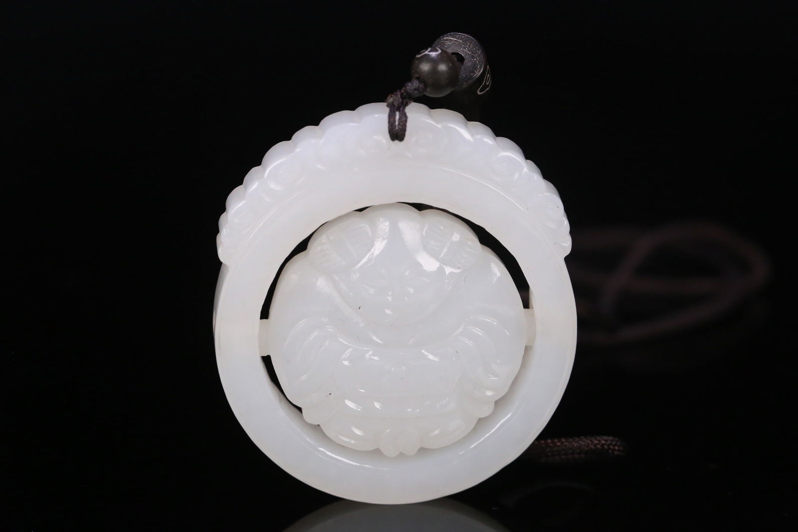 Hotan Jade Heart Turning Pendant (1 of 2)