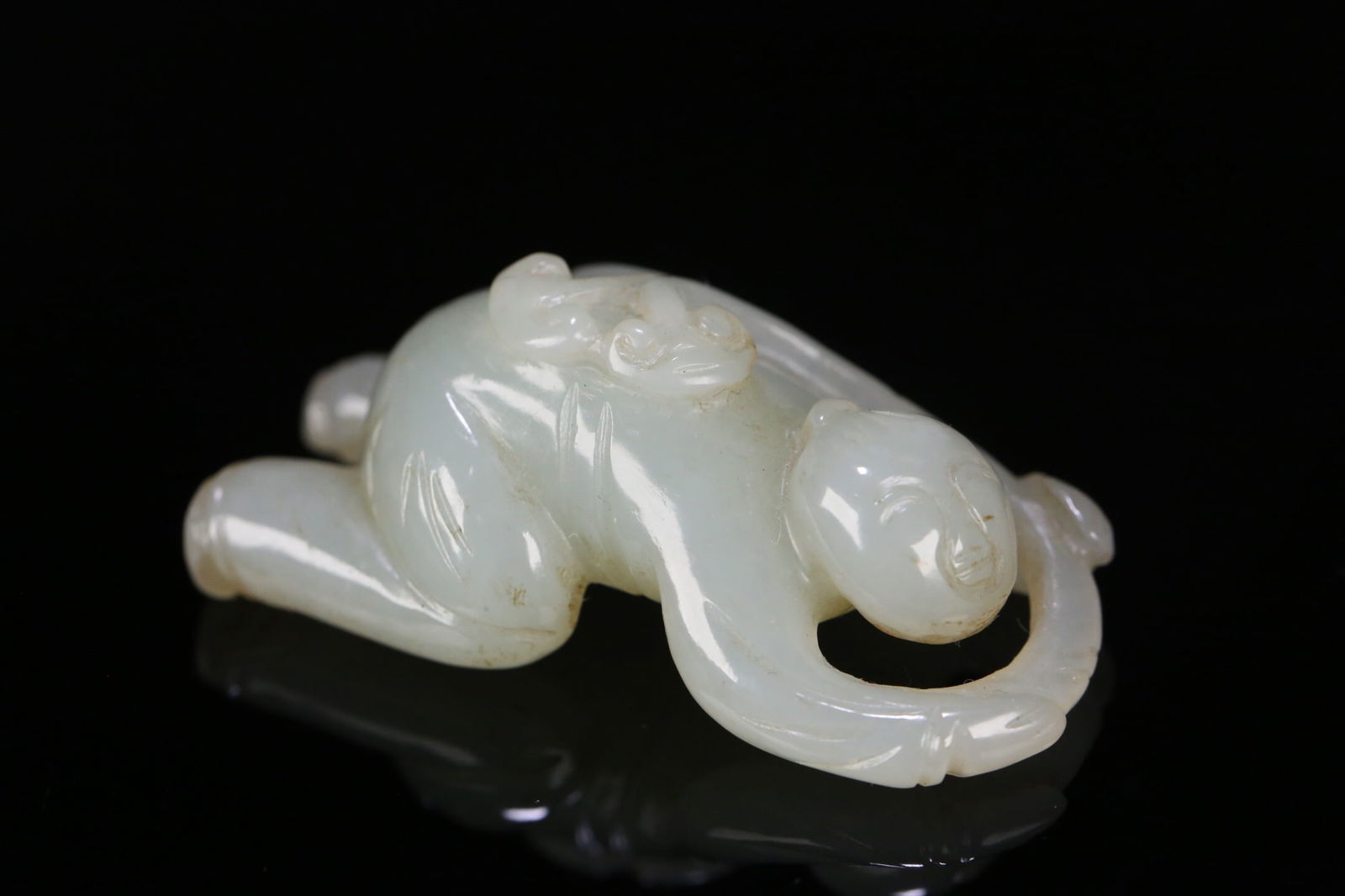 Hetian jade carving (1 of 1)