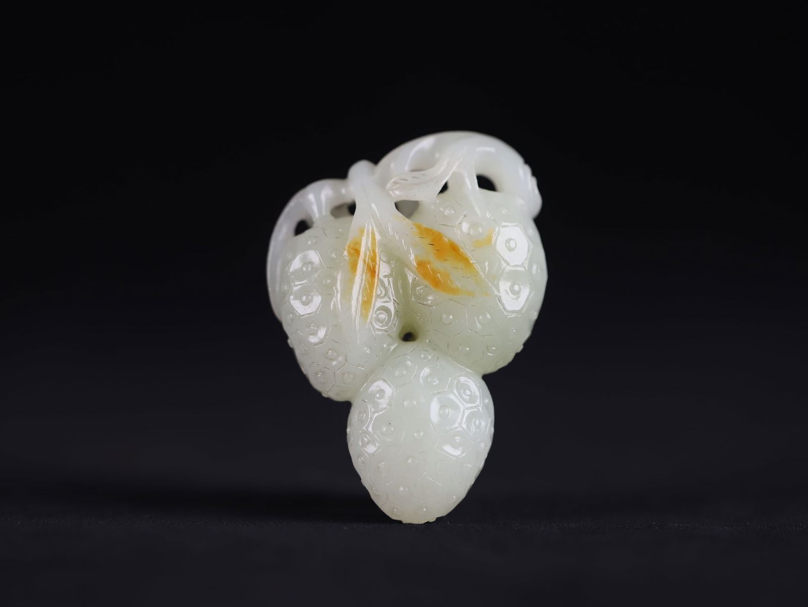 Hetian jade belt leather handle in Qing Dynasty (1 of 2)