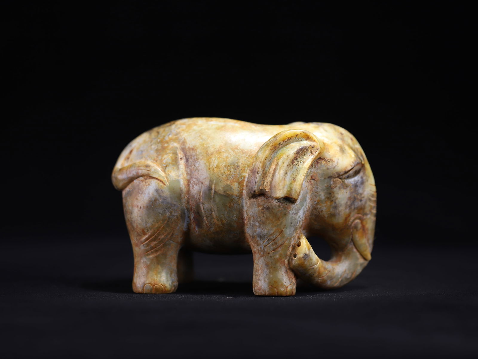 Han Dynasty Jade Ornament (1 of 2)